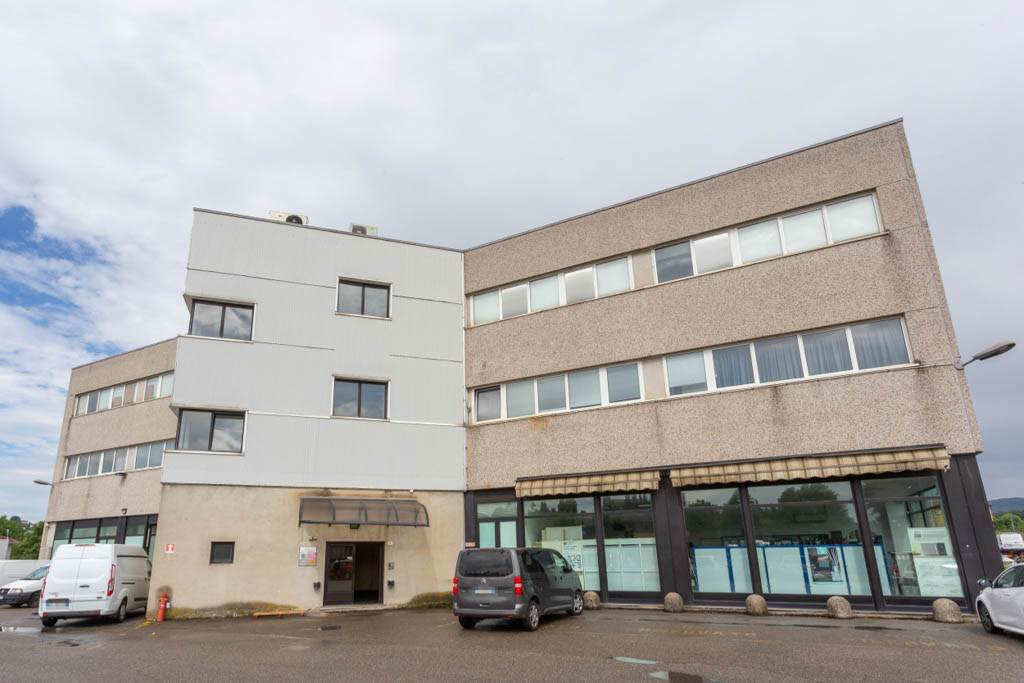 Vendita Capannone Como